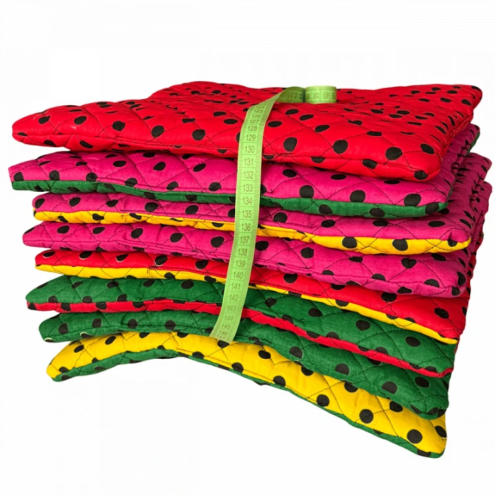 coussin-d-assise-40x40x2cm-pois-noir-10mm-33.png