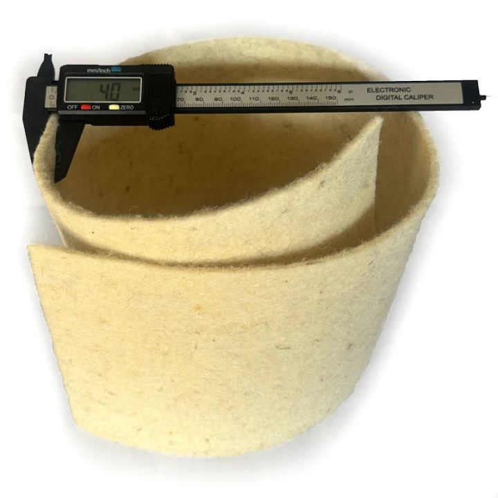 vlnena-technicka-plst-filc-4-mm-barva-ecru-metraz-150-cm-1.jpg